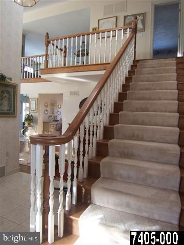 585 Woodside Road York, PA 17406 - Photo 3 of 25 Gallery Image 3