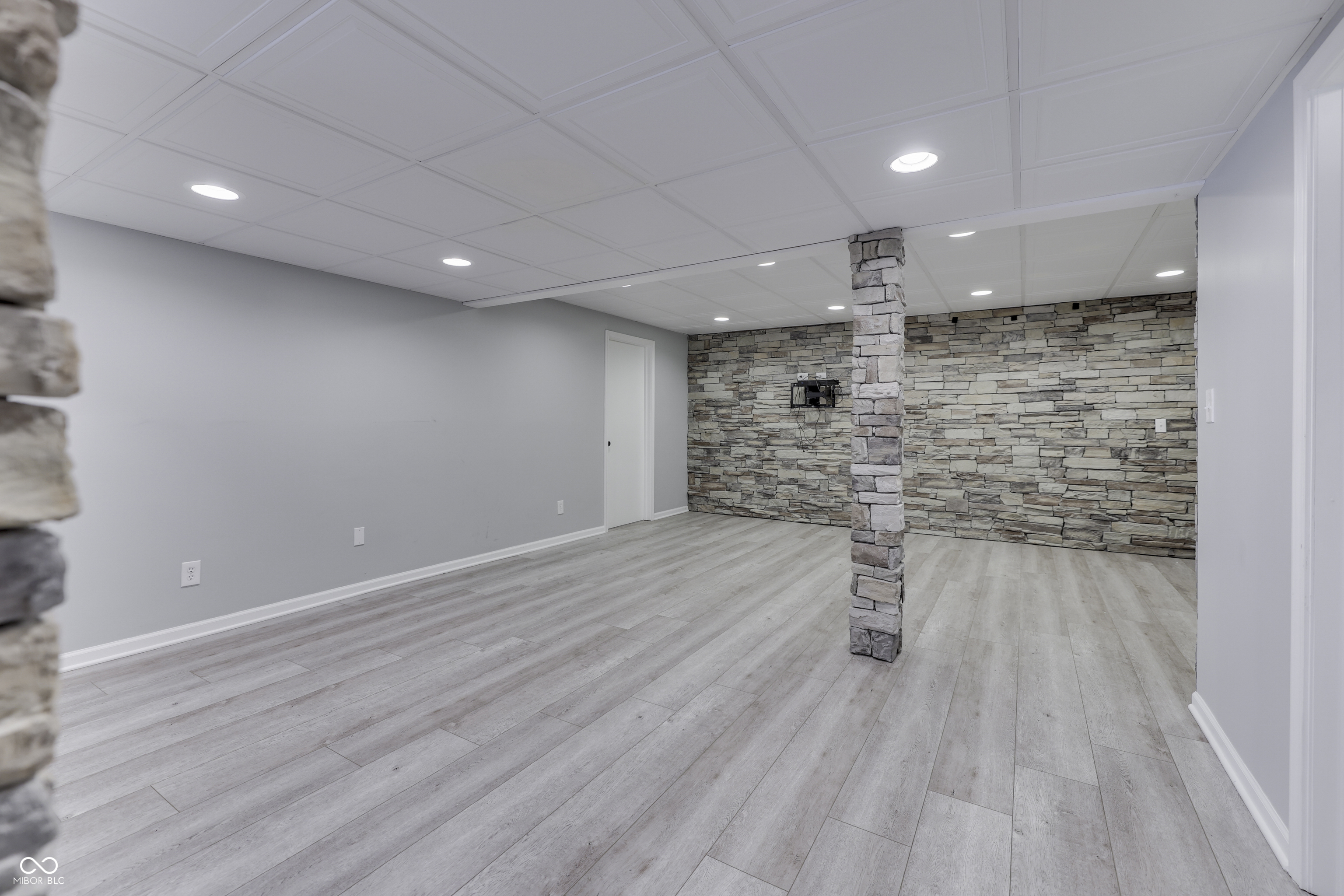 2780 Wicker Road Indianapolis, IN 46217 - Photo 41 of 110