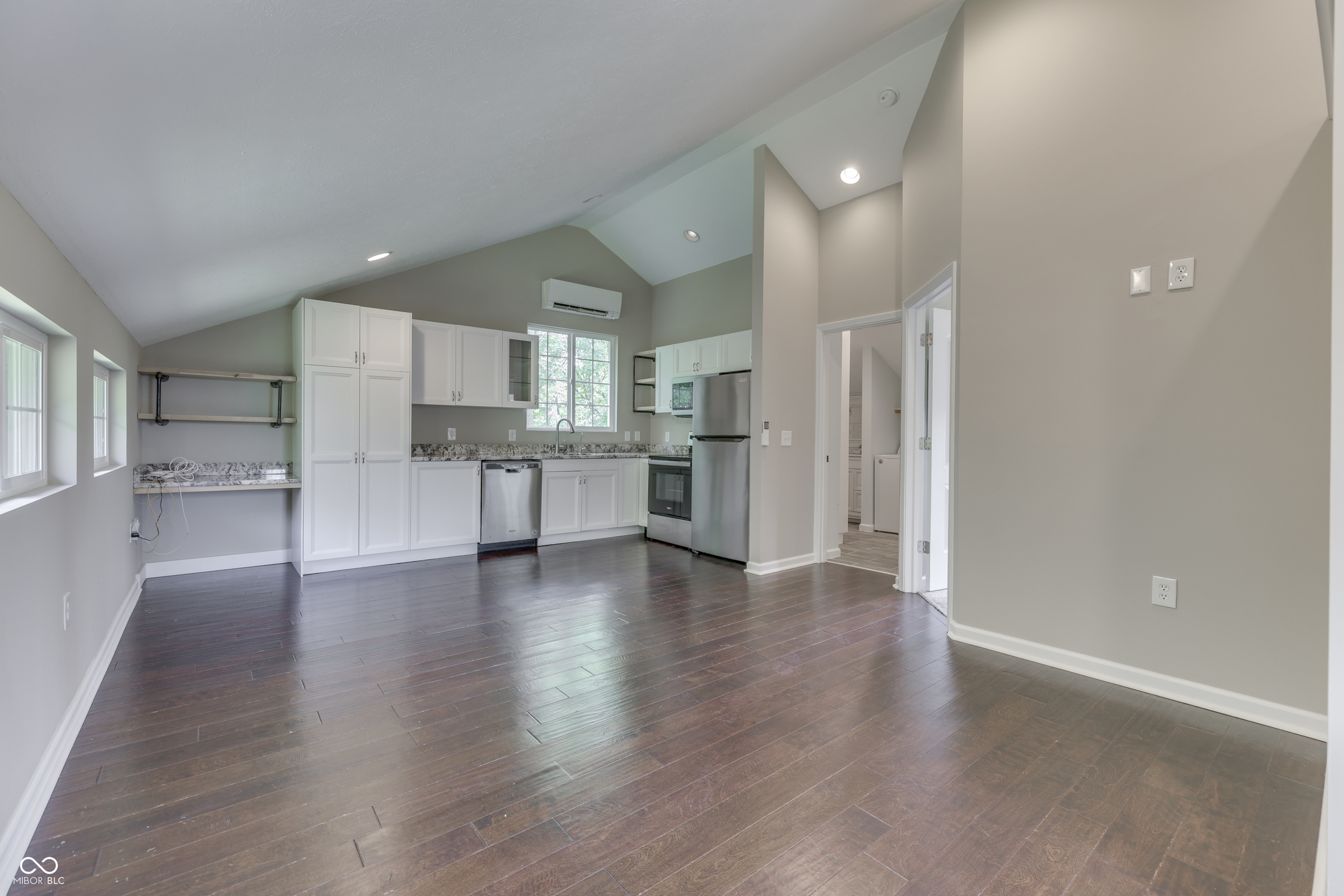 2780 Wicker Road Indianapolis, IN 46217 - Photo 74 of 110