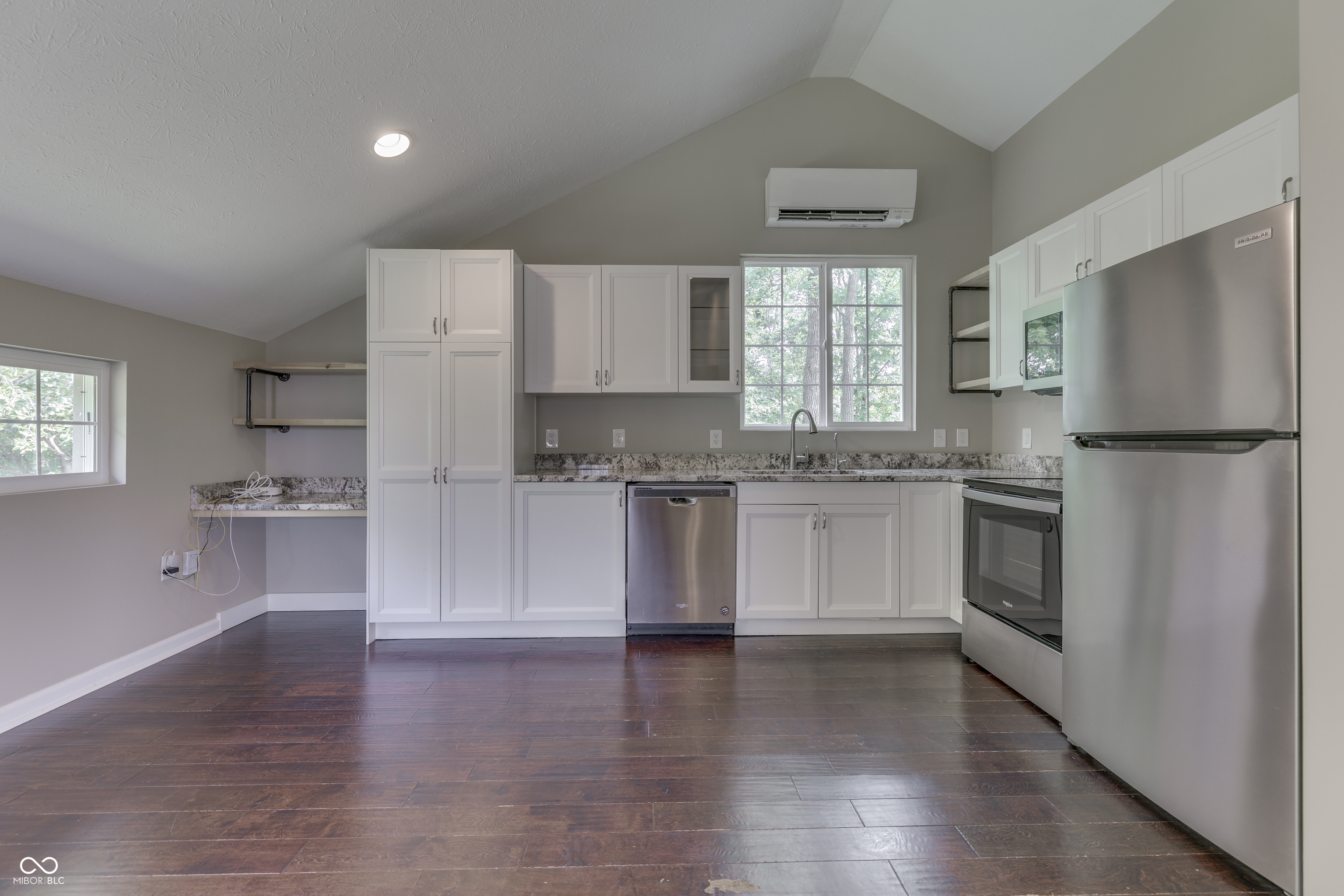 2780 Wicker Road Indianapolis, IN 46217 - Photo 81 of 110