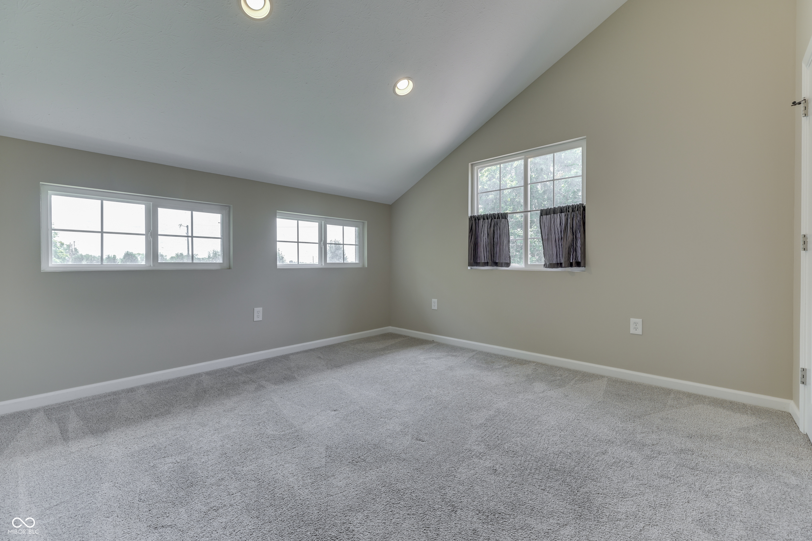 2780 Wicker Road Indianapolis, IN 46217 - Photo 84 of 110