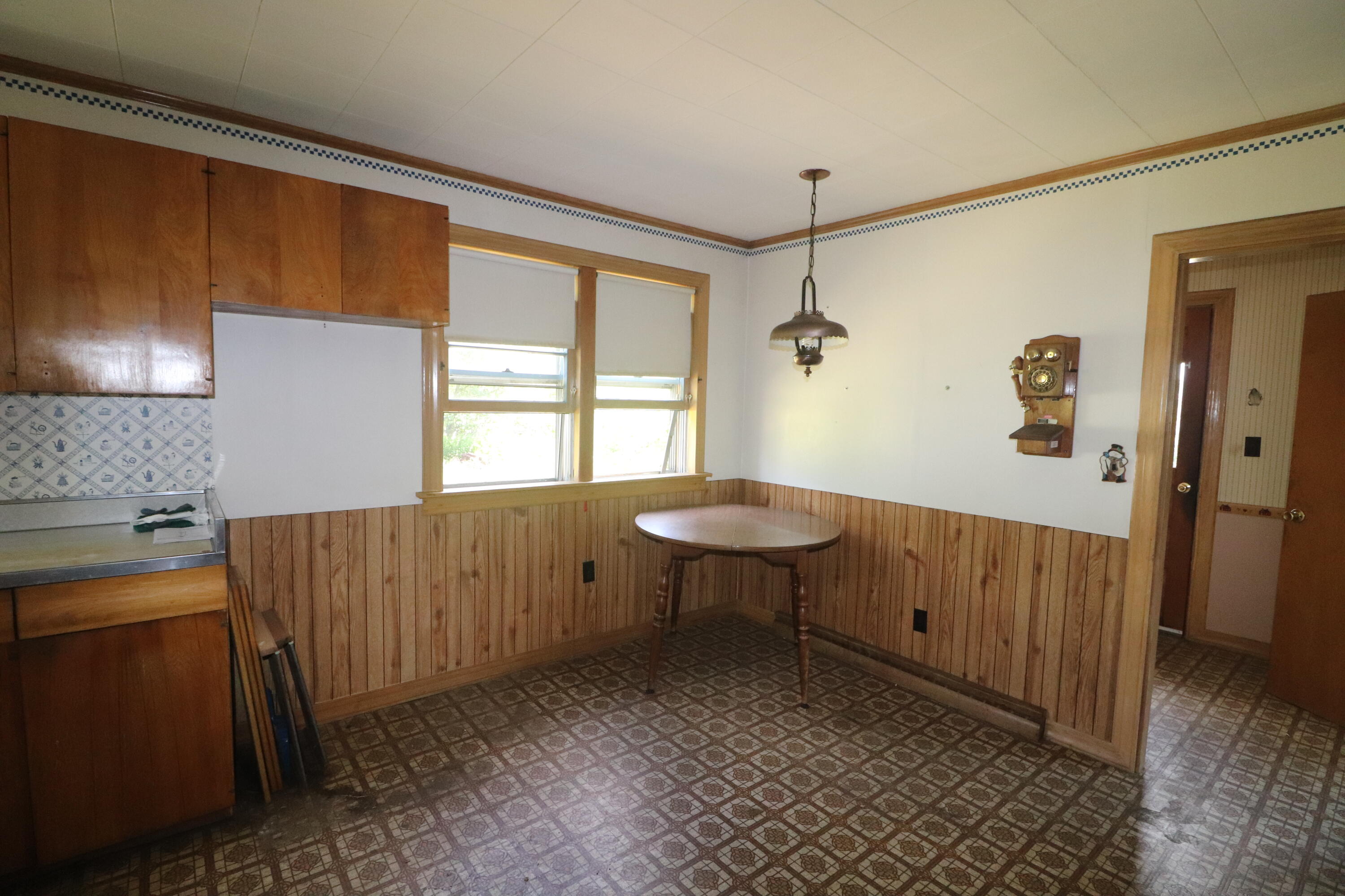 1323 Port Road Machiasport, ME 04655 - Photo 8 of 32 Dining/Kitchen