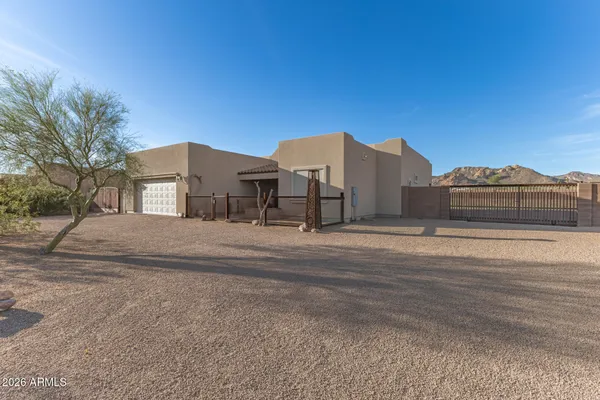 $749,999 | 304 East McKellips Boulevard, Apache Junction, AZ 85119