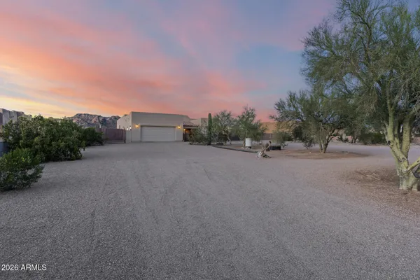 $765,000 | 304 East McKellips Boulevard, Apache Junction, AZ 85119