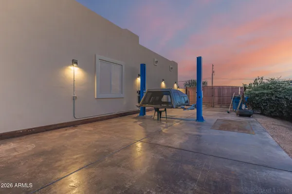 $749,999 | 304 East McKellips Boulevard, Apache Junction, AZ 85119