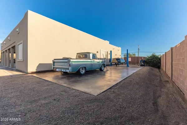 $749,999 | 304 East McKellips Boulevard, Apache Junction, AZ 85119