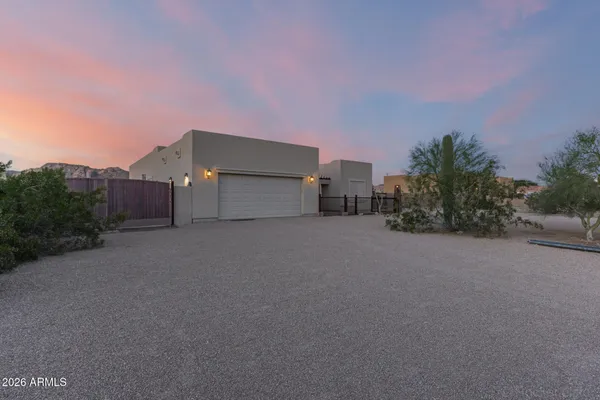 $749,999 | 304 East McKellips Boulevard, Apache Junction, AZ 85119