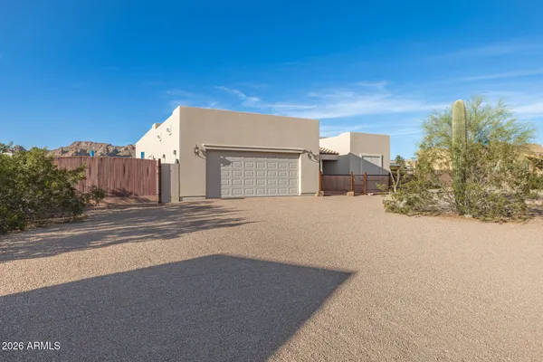 $749,999 | 304 East McKellips Boulevard, Apache Junction, AZ 85119