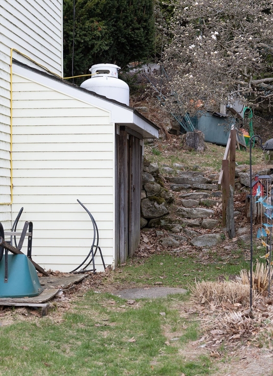 80 Lakeview Road Shutesbury, MA 01072 - Photo 26 of 36