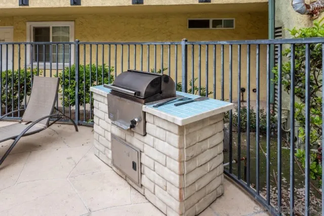 $2,100 | 5055 Collwood Boulevard, Unit 303, San Diego, CA 92115