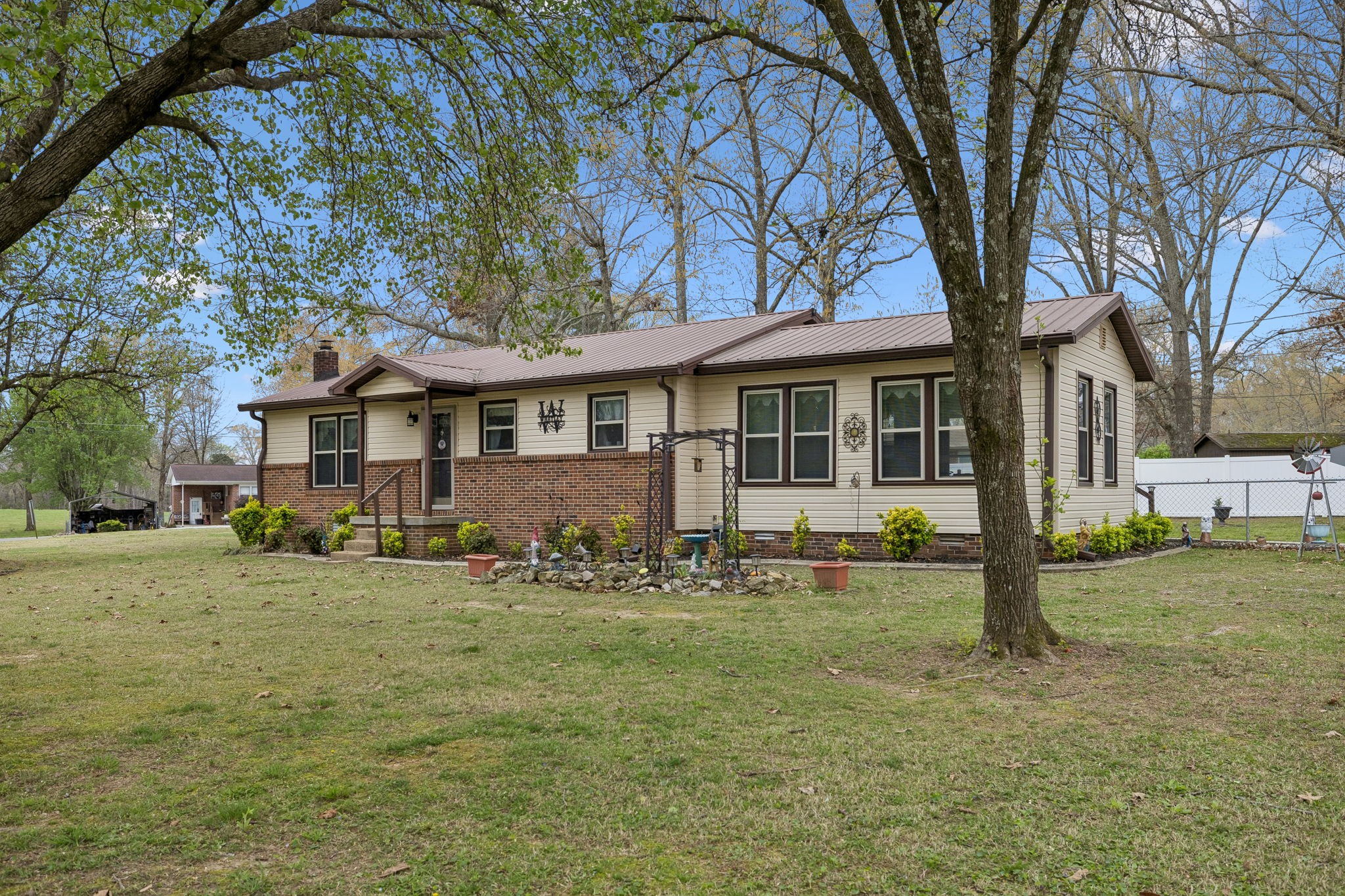 687 Cindy Hollow Road Estill Springs, TN 37330 - Photo 3 of 55