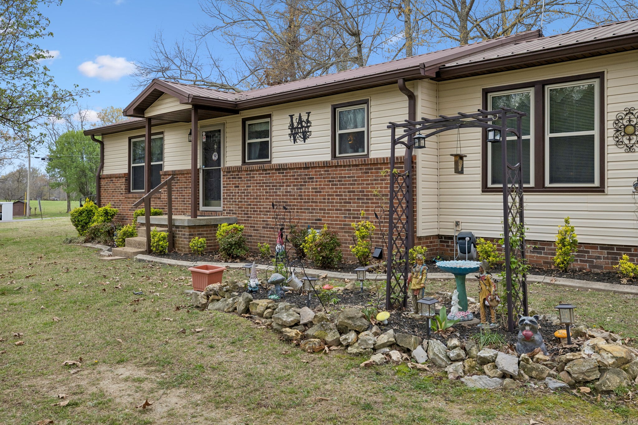 687 Cindy Hollow Road Estill Springs, TN 37330 - Photo 4 of 55