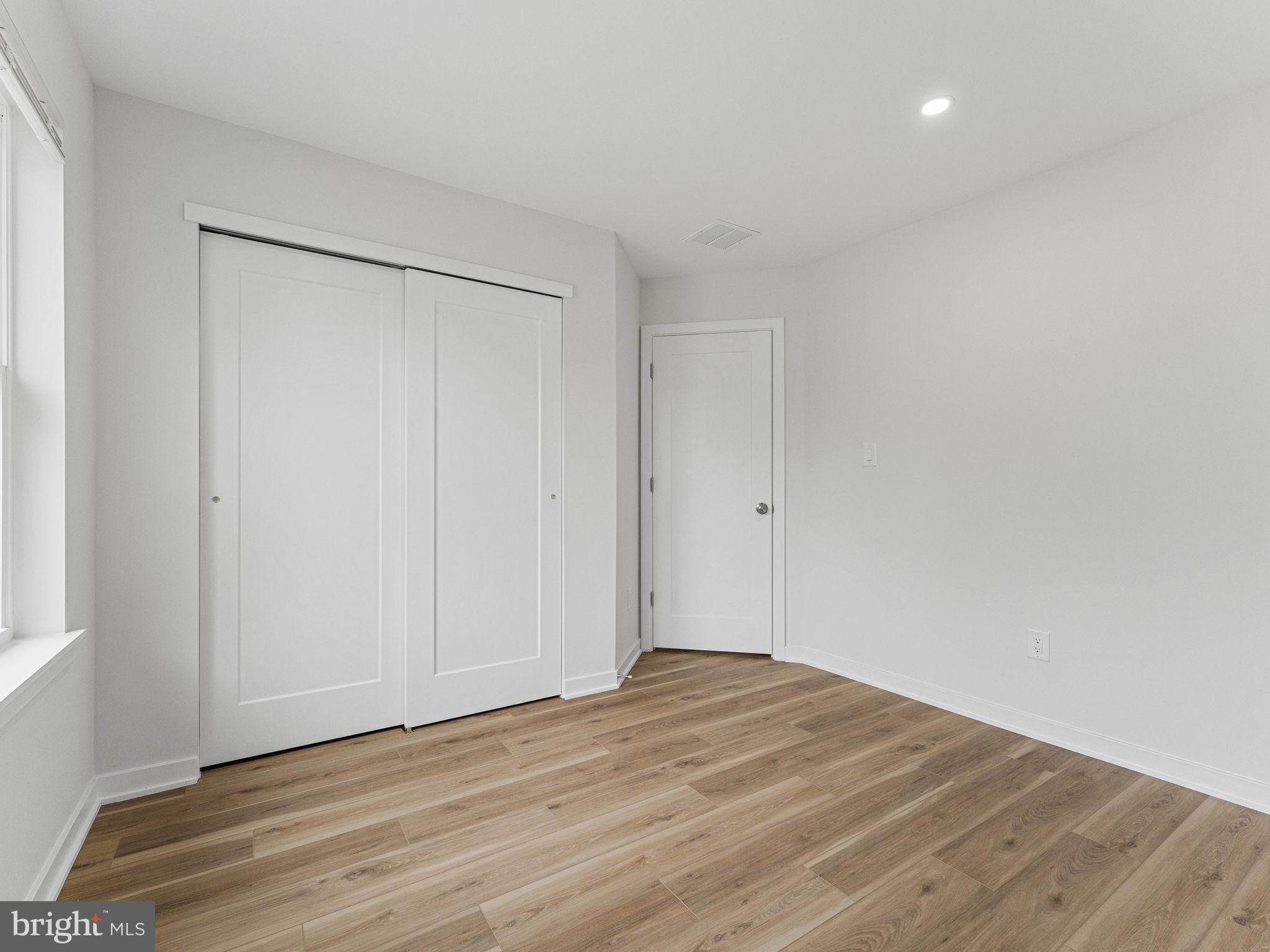 423 Almonesson Road Blackwood, NJ 08012 - Photo 29 of 40 Bright and airy blank canvas room.