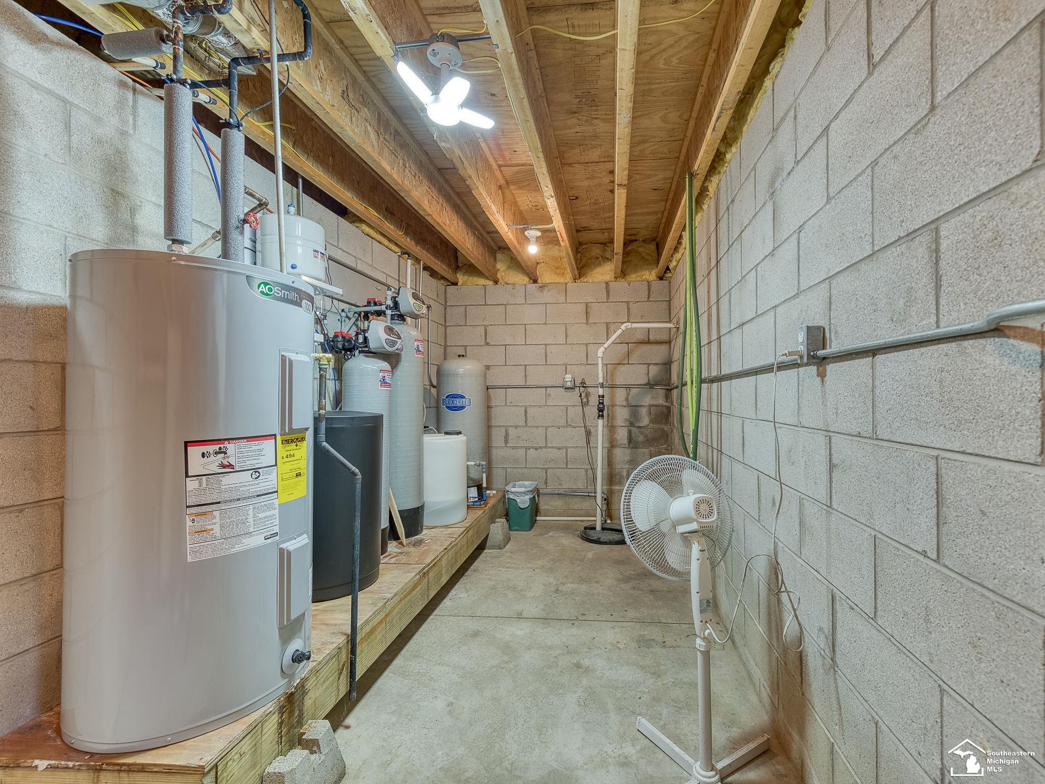 990 Dennison Road Dundee, MI 48131 - Photo 36 of 63 50154198-eb78ba86-199c-4e98-8d36-58b3c40628a3.JPG