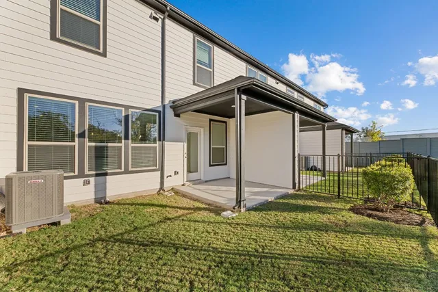 $2,200 | 2725 Woodall Drive, Unit 1103, Cedar Park, TX 78613