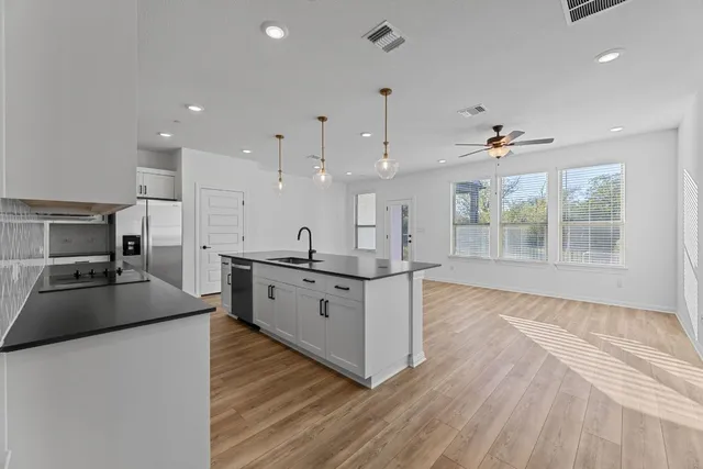 $2,200 | 2725 Woodall Drive, Unit 1103, Cedar Park, TX 78613