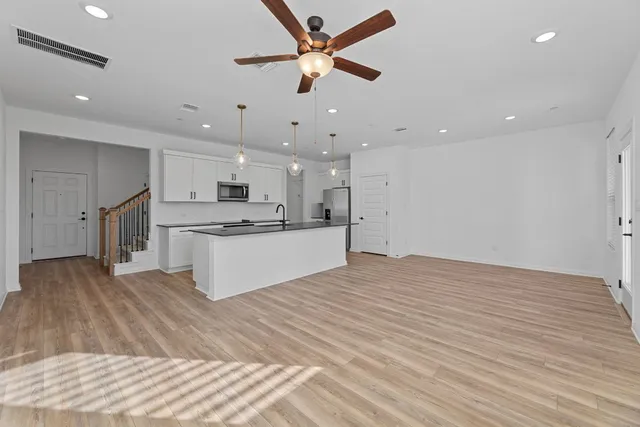 $2,200 | 2725 Woodall Drive, Unit 1103, Cedar Park, TX 78613