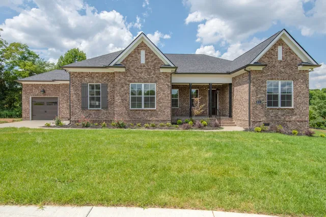 $615,900 | 201 Pepper Glendale Drive, Murfreesboro, TN 37128