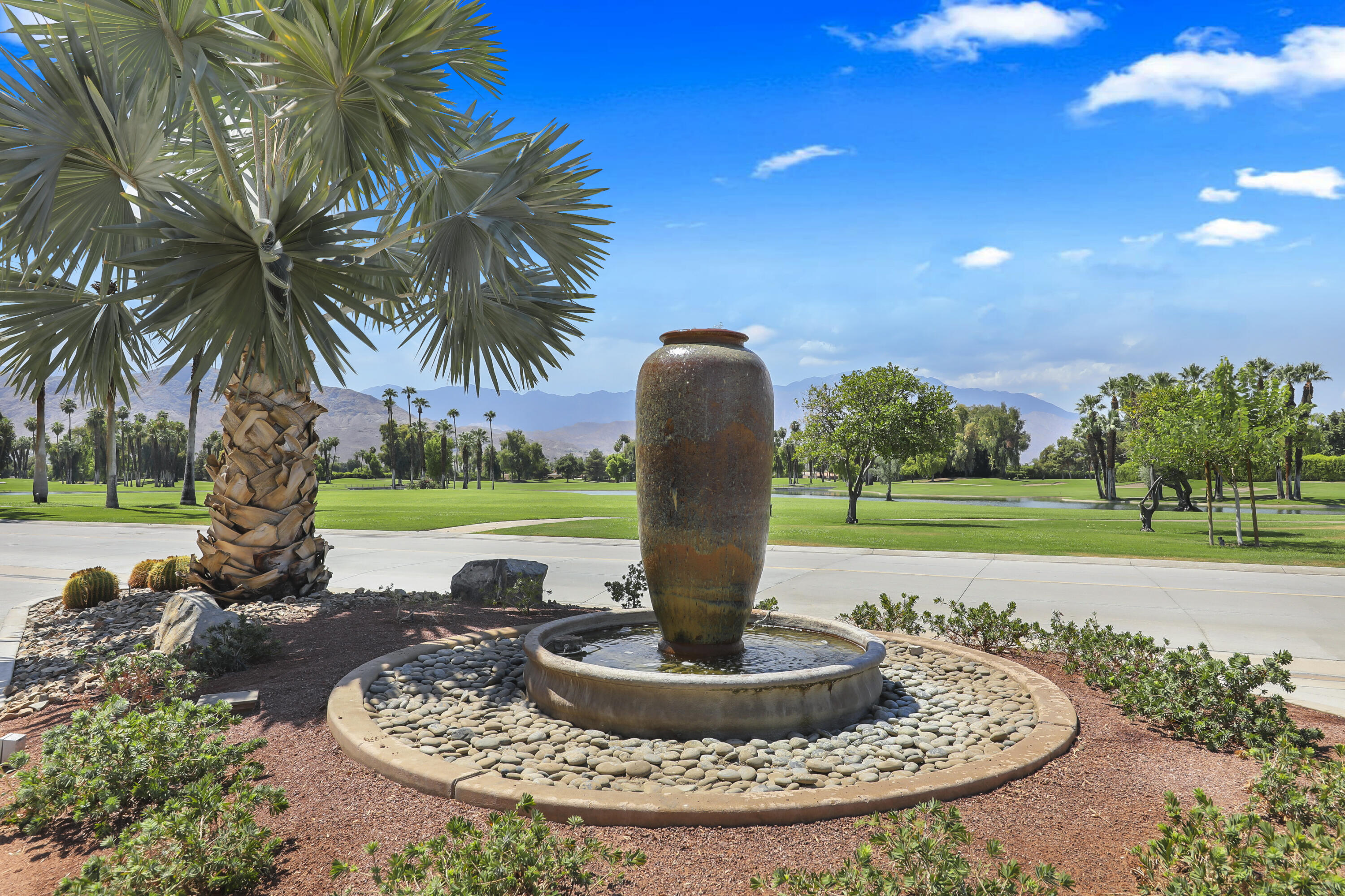 910 Island Drive, Unit 406 Rancho Mirage, CA 92270 - Photo 39 of 54 IslandDr910#44