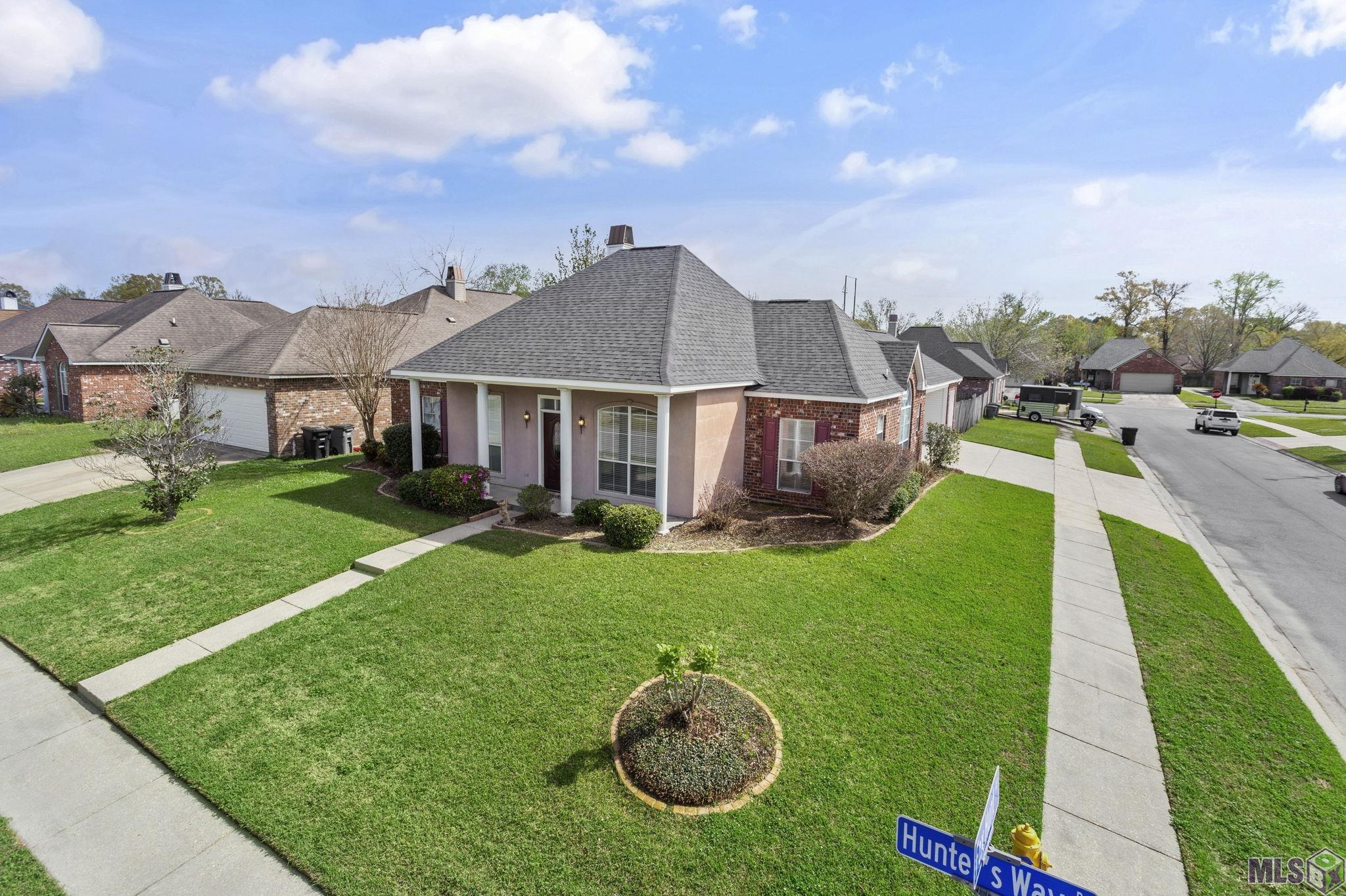 2137 Hunters Way Drive Baton Rouge, LA 70816 - Photo 1 of 11 Gallery Image 1