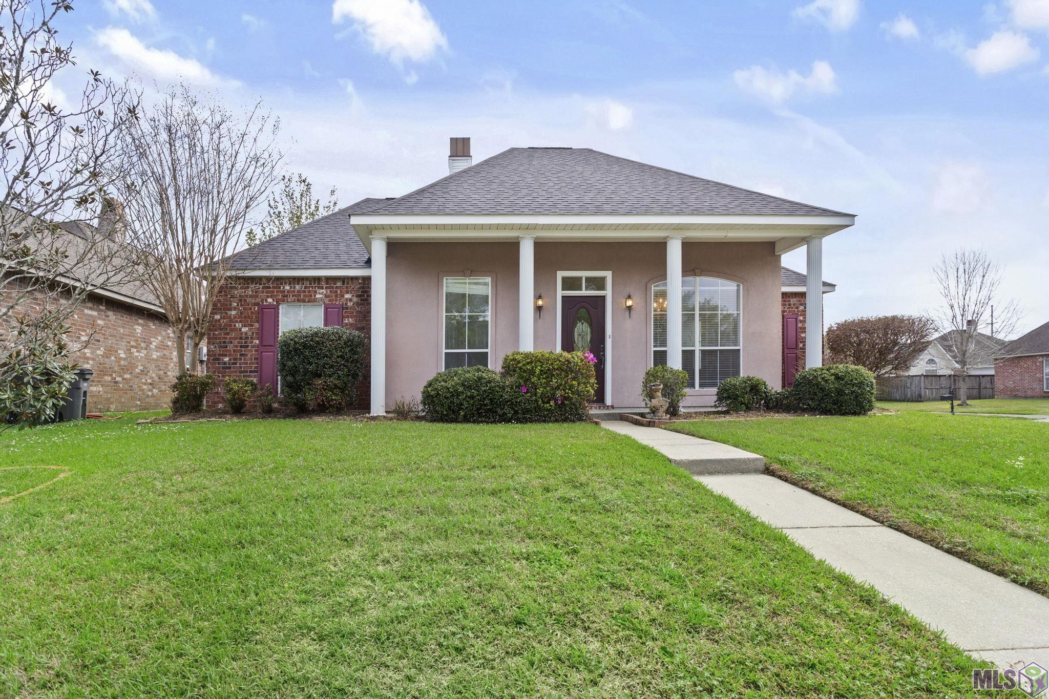 2137 Hunters Way Drive Baton Rouge, LA 70816 - Photo 2 of 11 Gallery Image 2