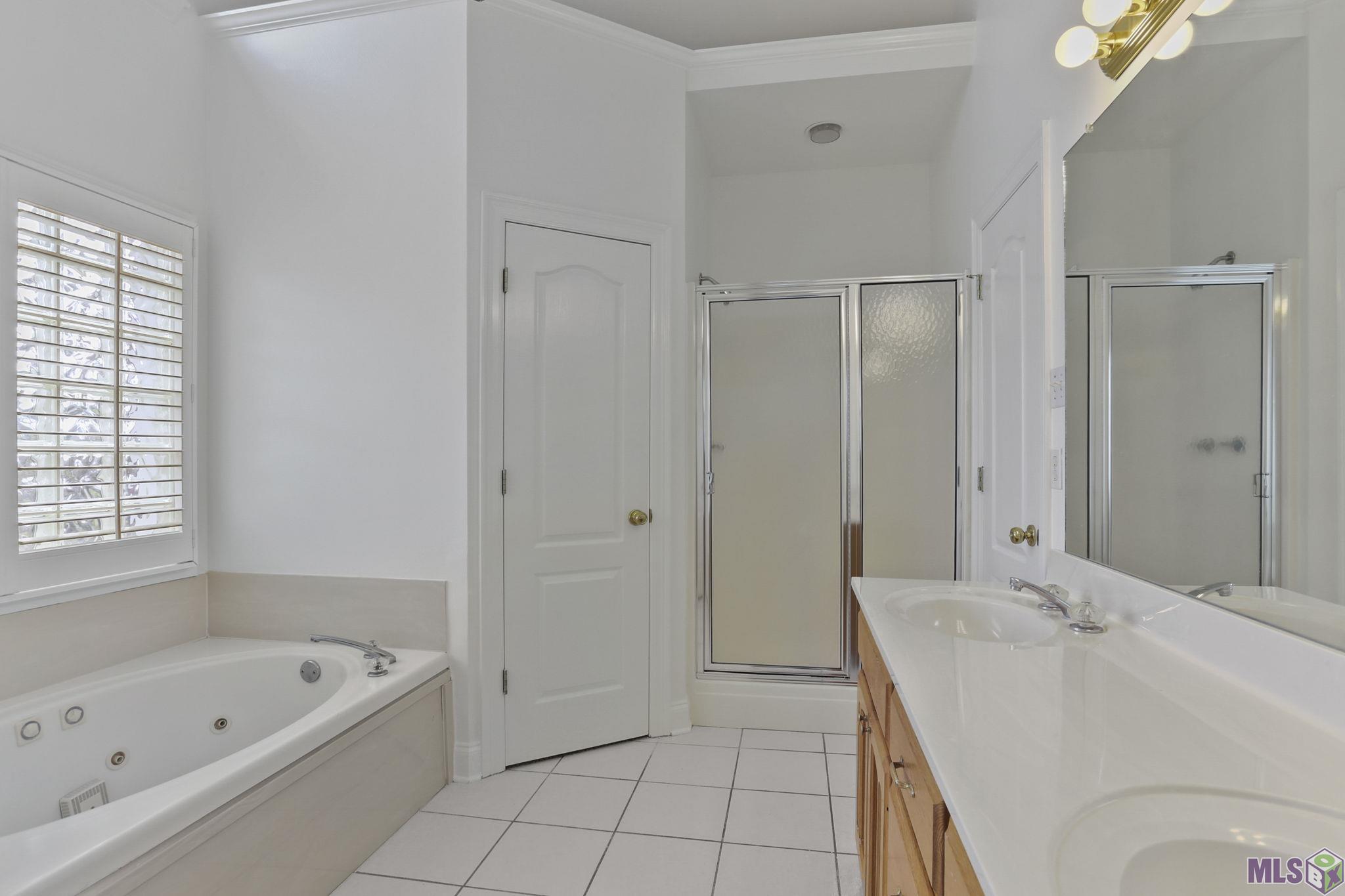 2137 Hunters Way Drive Baton Rouge, LA 70816 - Photo 9 of 11 Gallery Image 9