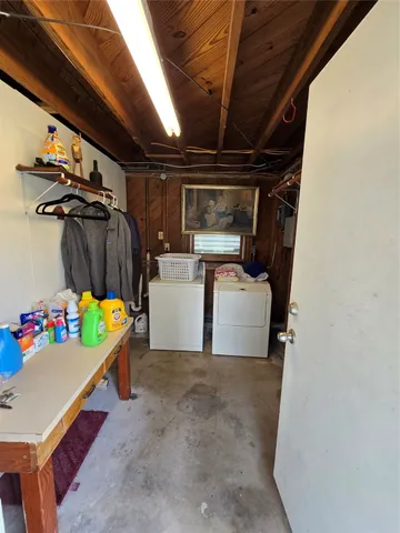 $1,150 | 916 Avenue H, Unit DOWN, Galveston, TX 77550