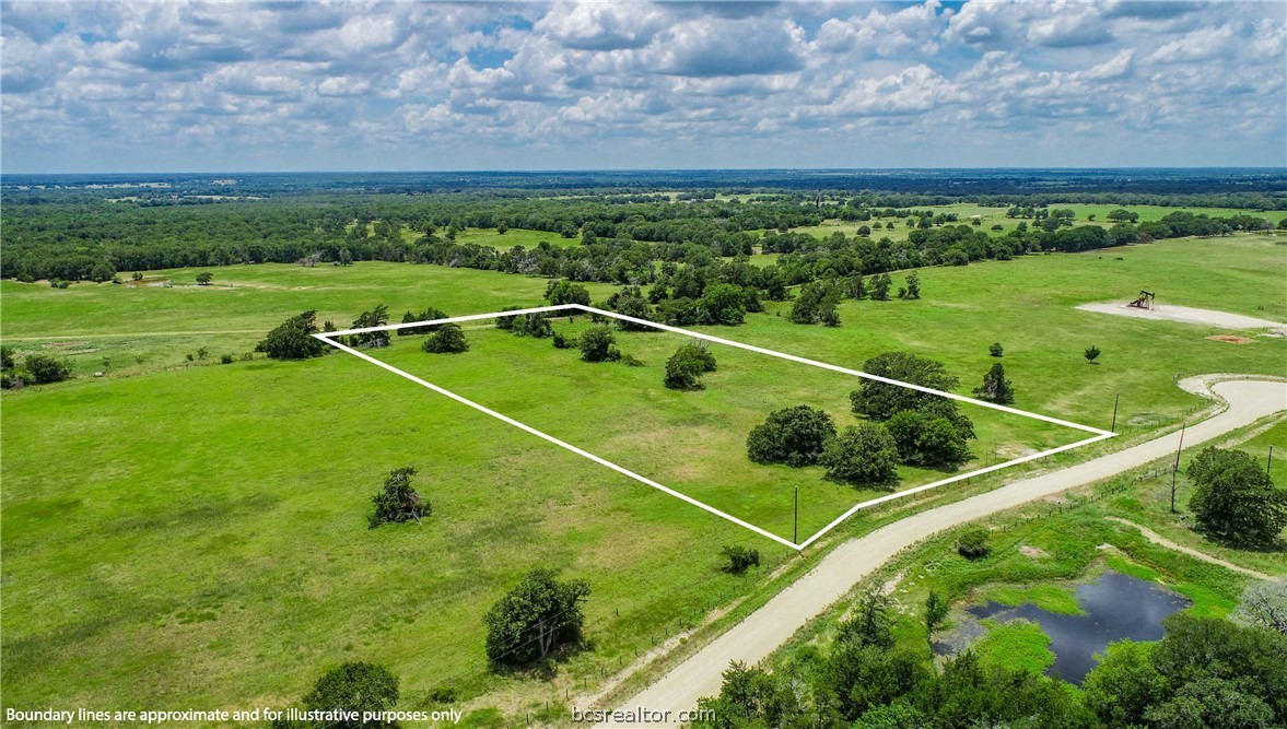 26 Legacy Road Somerville, TX 77879 - Photo 2 of 25 a view of a tennis court