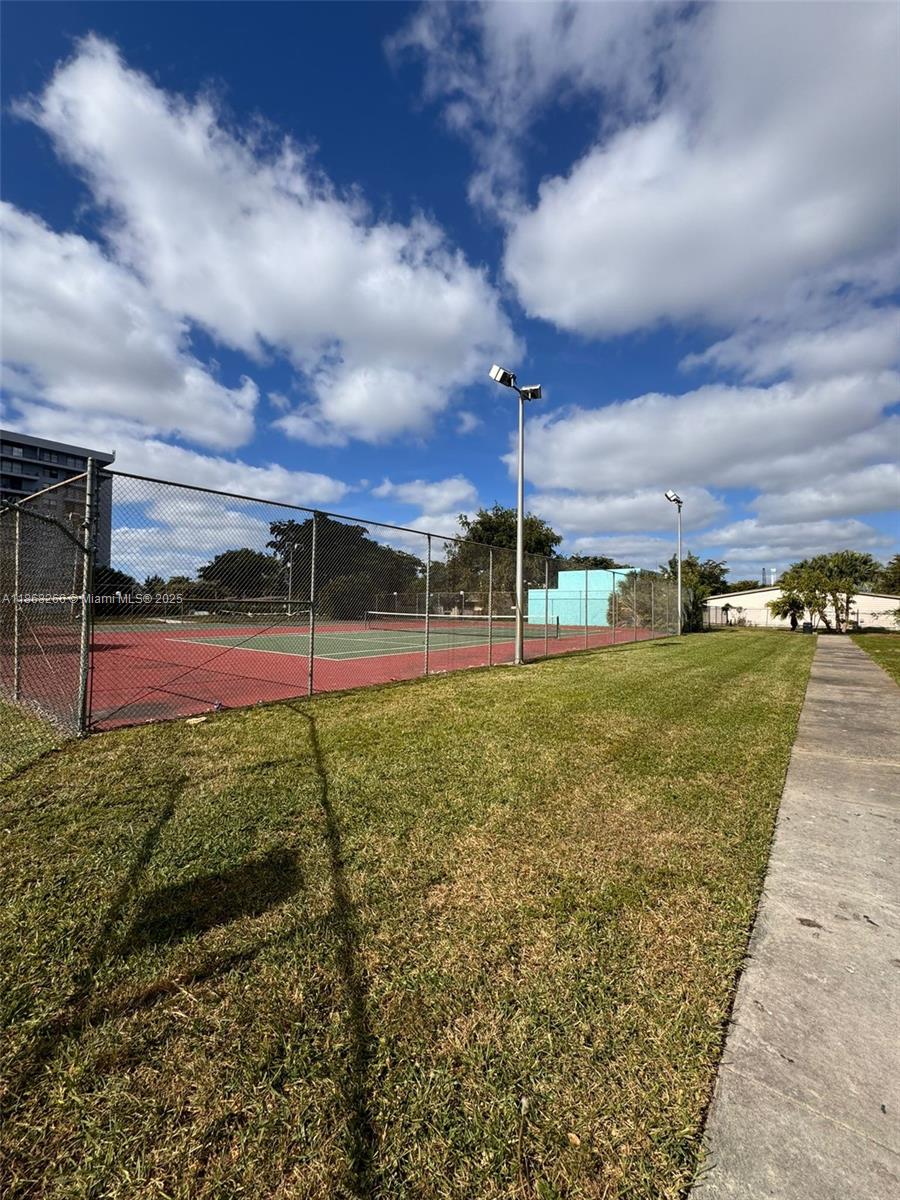 15600 Northwest 7th Avenue, Unit 805 Miami, FL 33169 - Photo 17 of 19