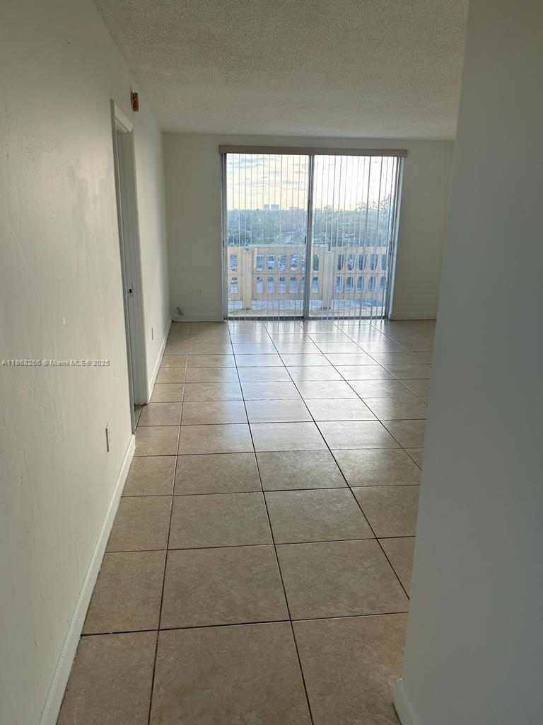 15600 Northwest 7th Avenue, Unit 805 Miami, FL 33169 - Photo 4 of 19
