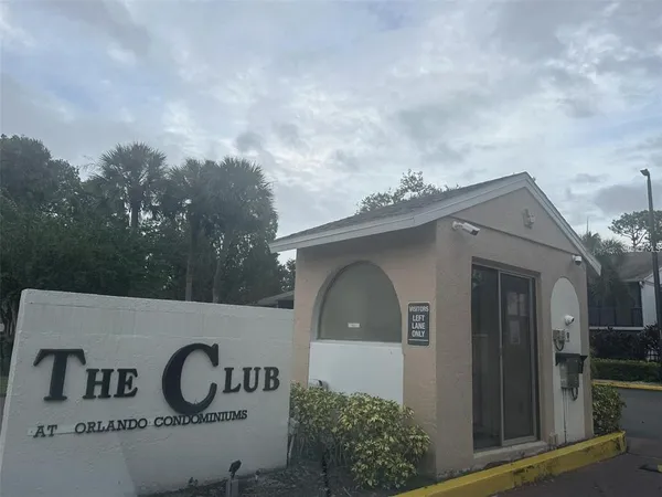 $195,000 | 8211 Sun Spring Circle, Unit 42, Orlando, FL 32825