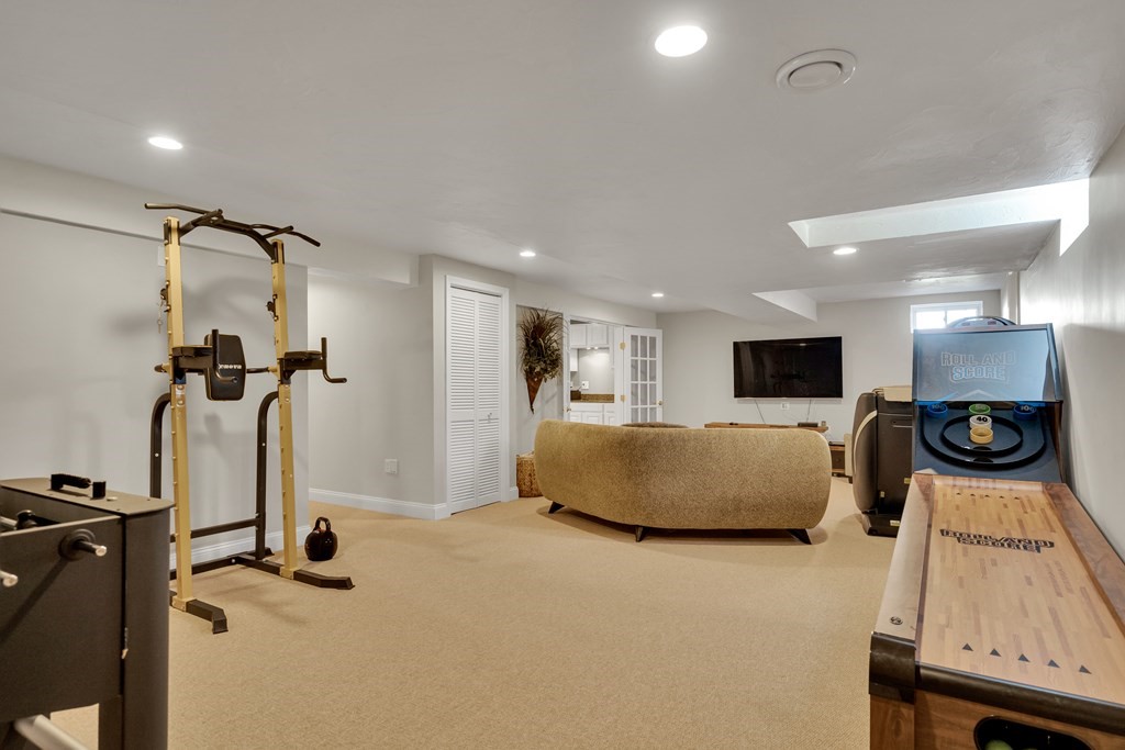 8 Carter Drive Natick, MA 01760 - Photo 27 of 36