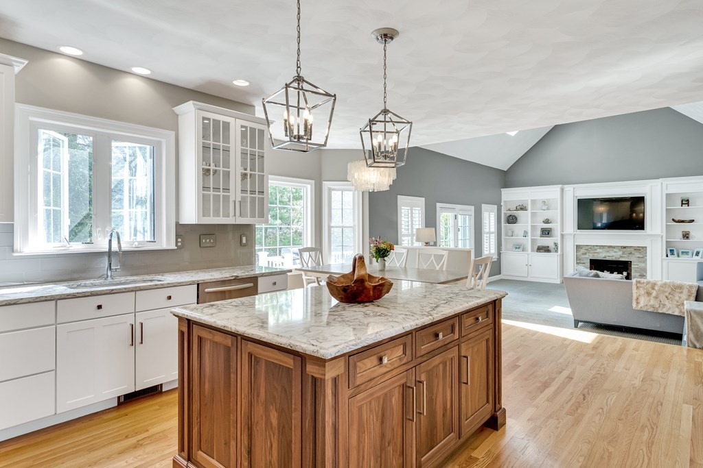 8 Carter Drive Natick, MA 01760 - Photo 9 of 36