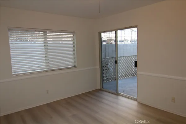 $2,475 | 955 East 3rd Street, Unit 204, Long Beach, CA 90802