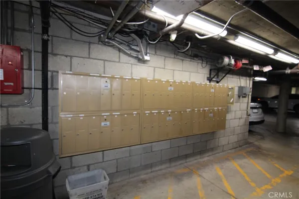 $2,475 | 955 East 3rd Street, Unit 204, Long Beach, CA 90802