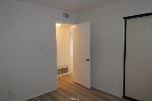 $2,475 | 955 East 3rd Street, Unit 204, Long Beach, CA 90802