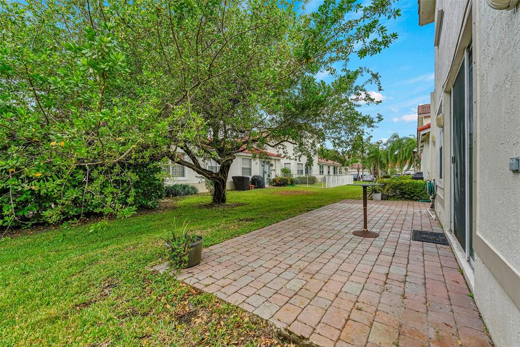 2634 Southwest 188th Avenue, Unit 2634 Miramar, FL 33029 - Photo 28 of 48 a view of a park with large trees