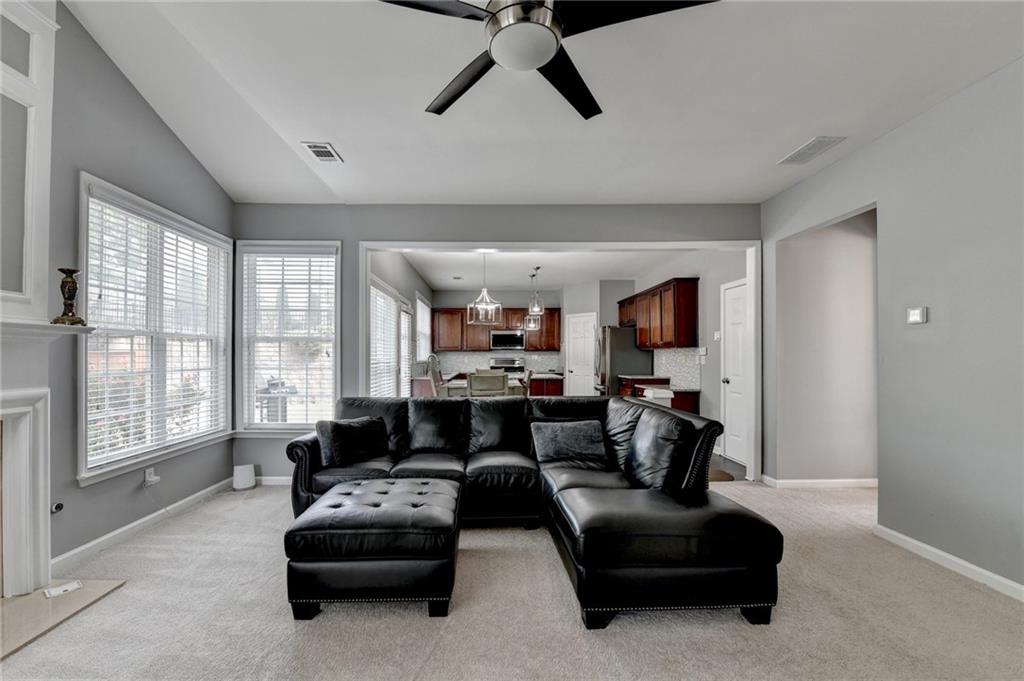 450 Hillingdon Way Suwanee, GA 30024 - Photo 13 of 71