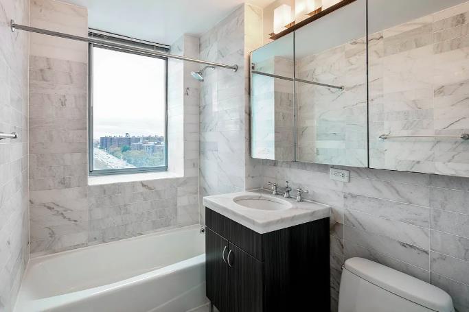 277 Gold Street, Unit 4B Brooklyn, NY 11201 - Photo 4 of 8