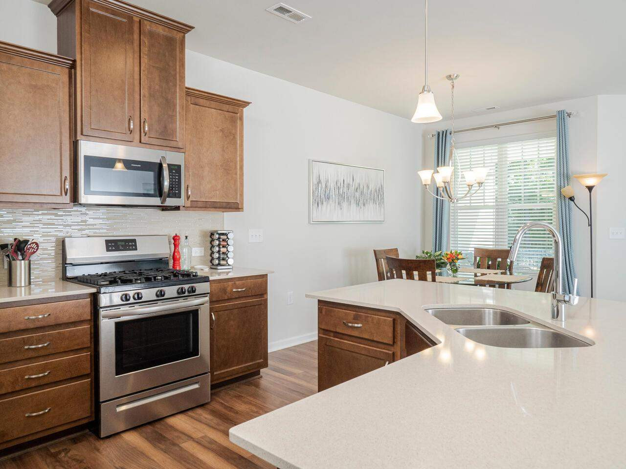 Quartz Counters and SS Appliances