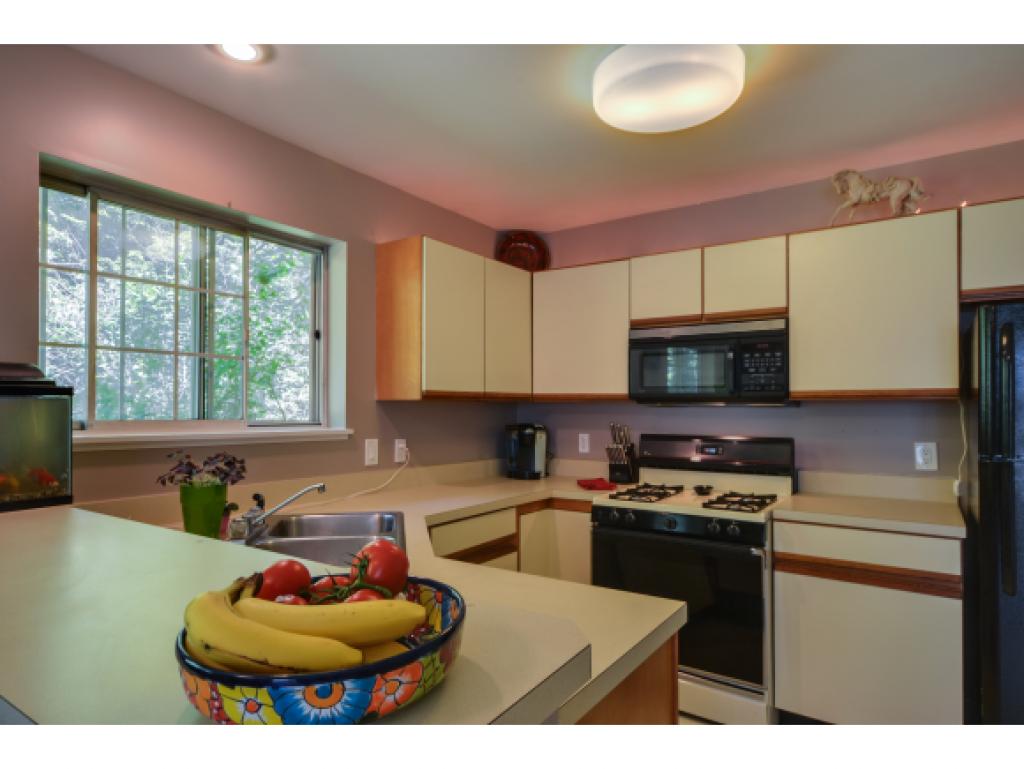 60 Starbird Road, Unit B Jericho, VT 05465 - Photo 14 of 20 Gallery Image 14