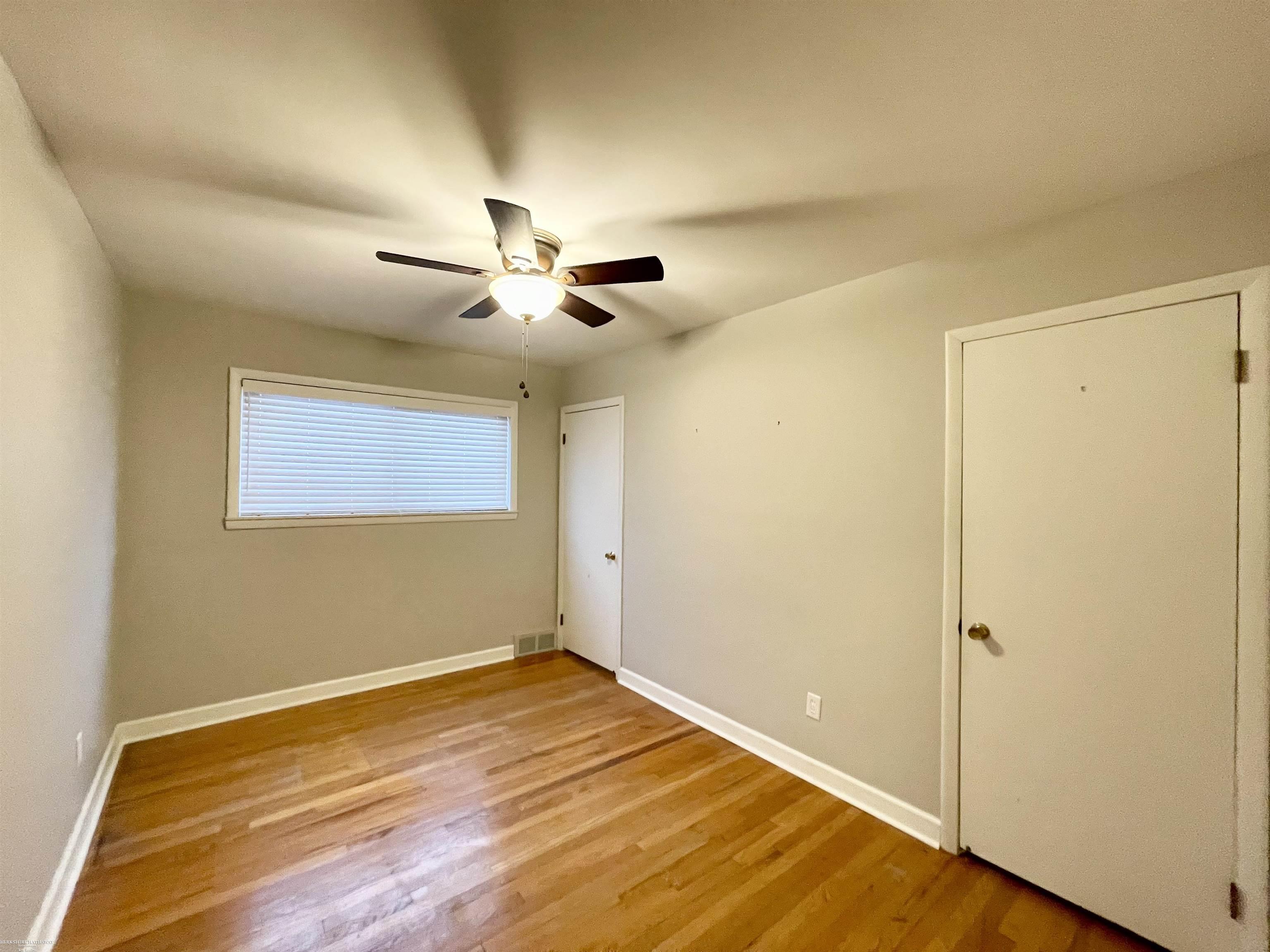24296 Roxana Avenue Eastpointe, MI 48021 - Photo 11 of 22