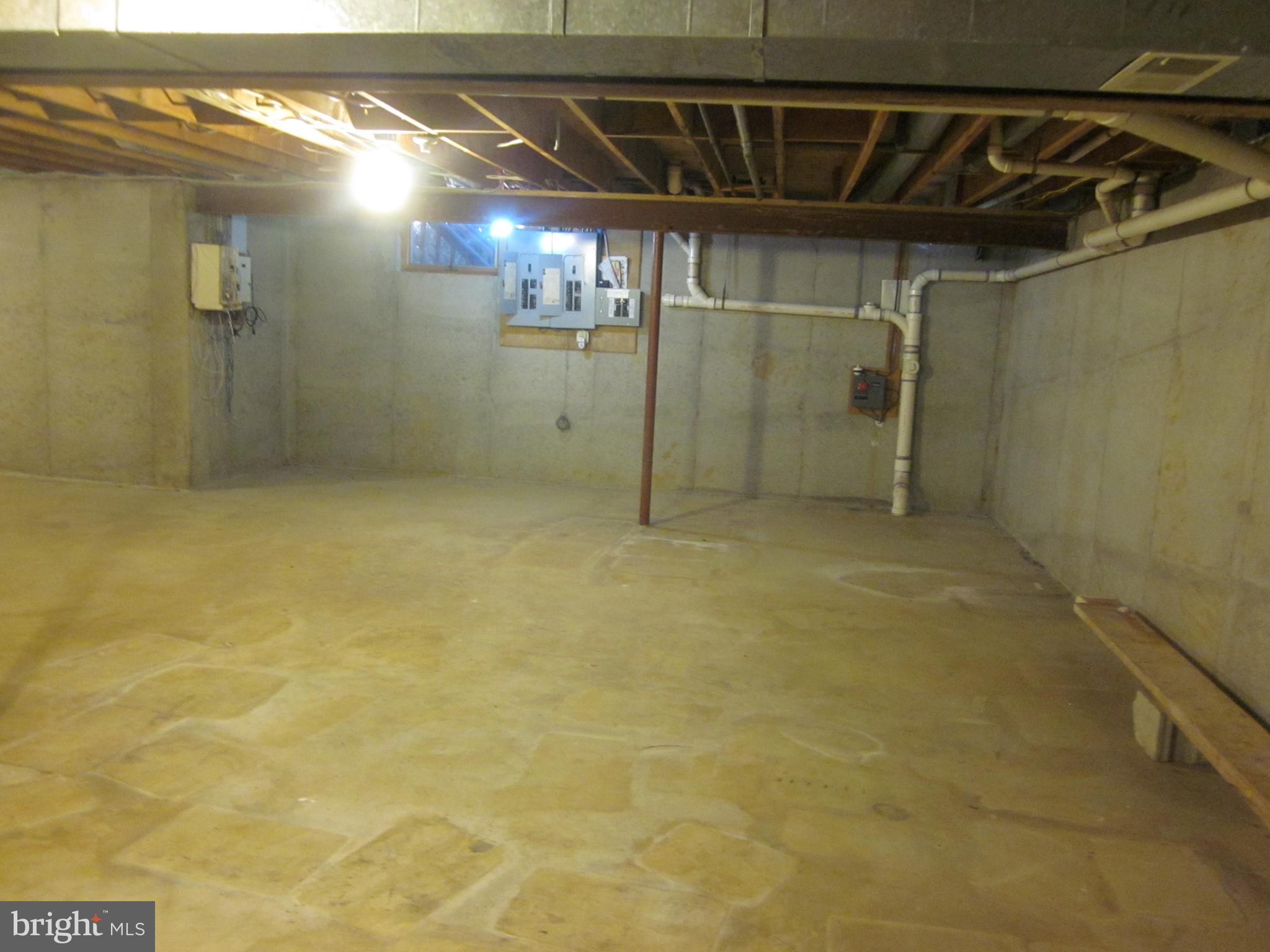 18766 Woodburn Road Leesburg, VA 20175 - Photo 24 of 33 Lower level other view2