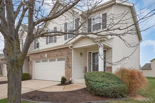 $296,000 | 2002 Chestnut Pines Court, St. Peters, MO 63376