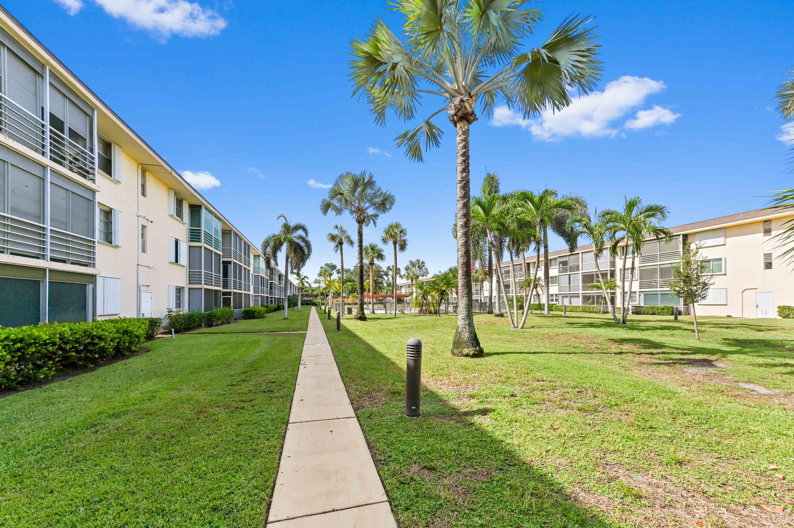 4500 North Federal Highway, Unit 147F Lighthouse Point, FL 33064 - Photo 23 of 28 25 Rear 04