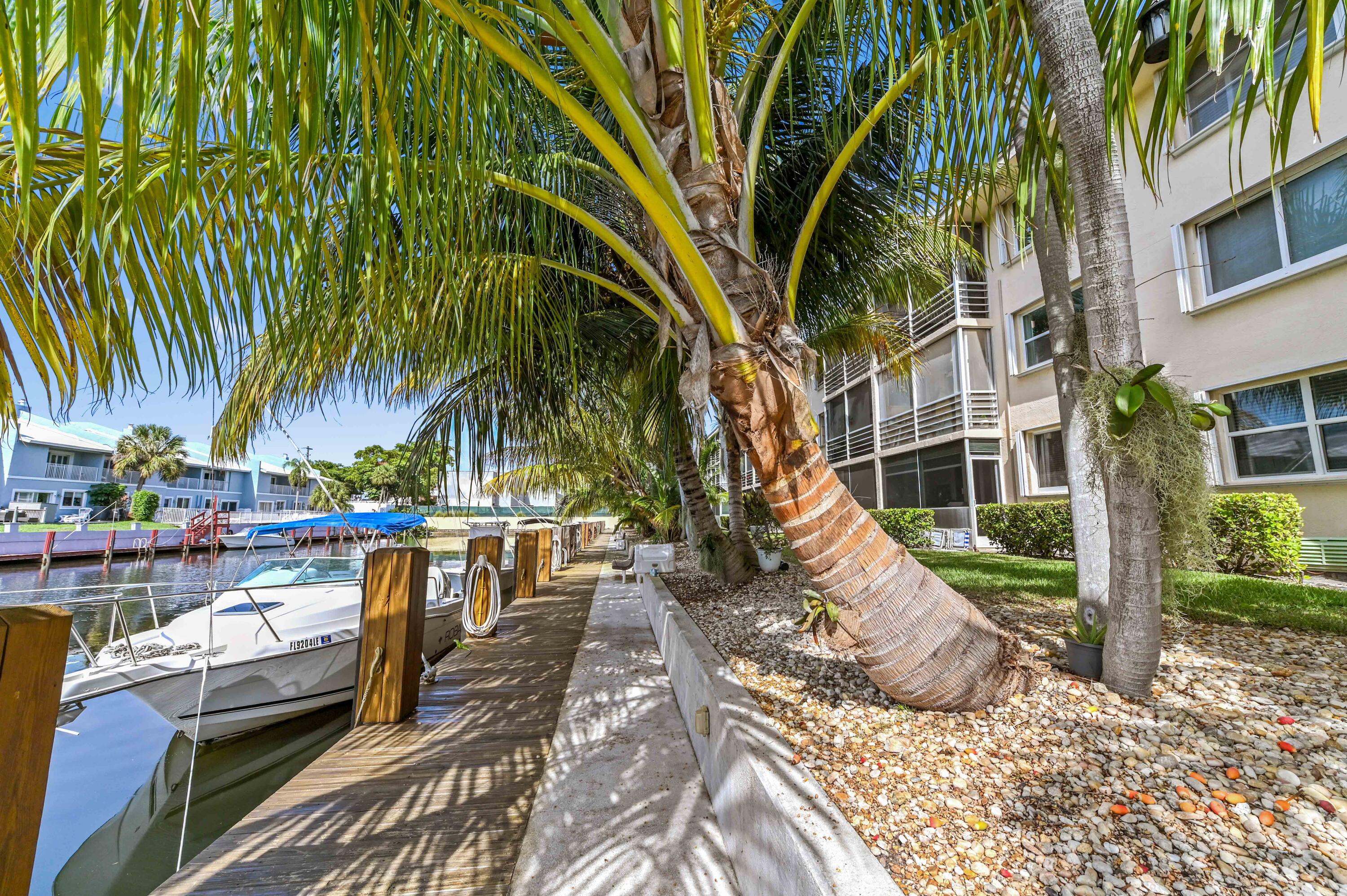 4500 North Federal Highway, Unit 147F Lighthouse Point, FL 33064 - Photo 28 of 28 30 Dock 02