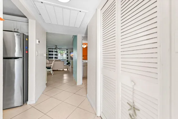 $174,999 | 4500 North Federal Highway, Unit 147F, Lighthouse Point, FL 33064