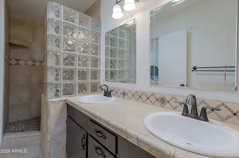 $1,100,000 | 10640 East Willow Drive, Cornville, AZ 86325