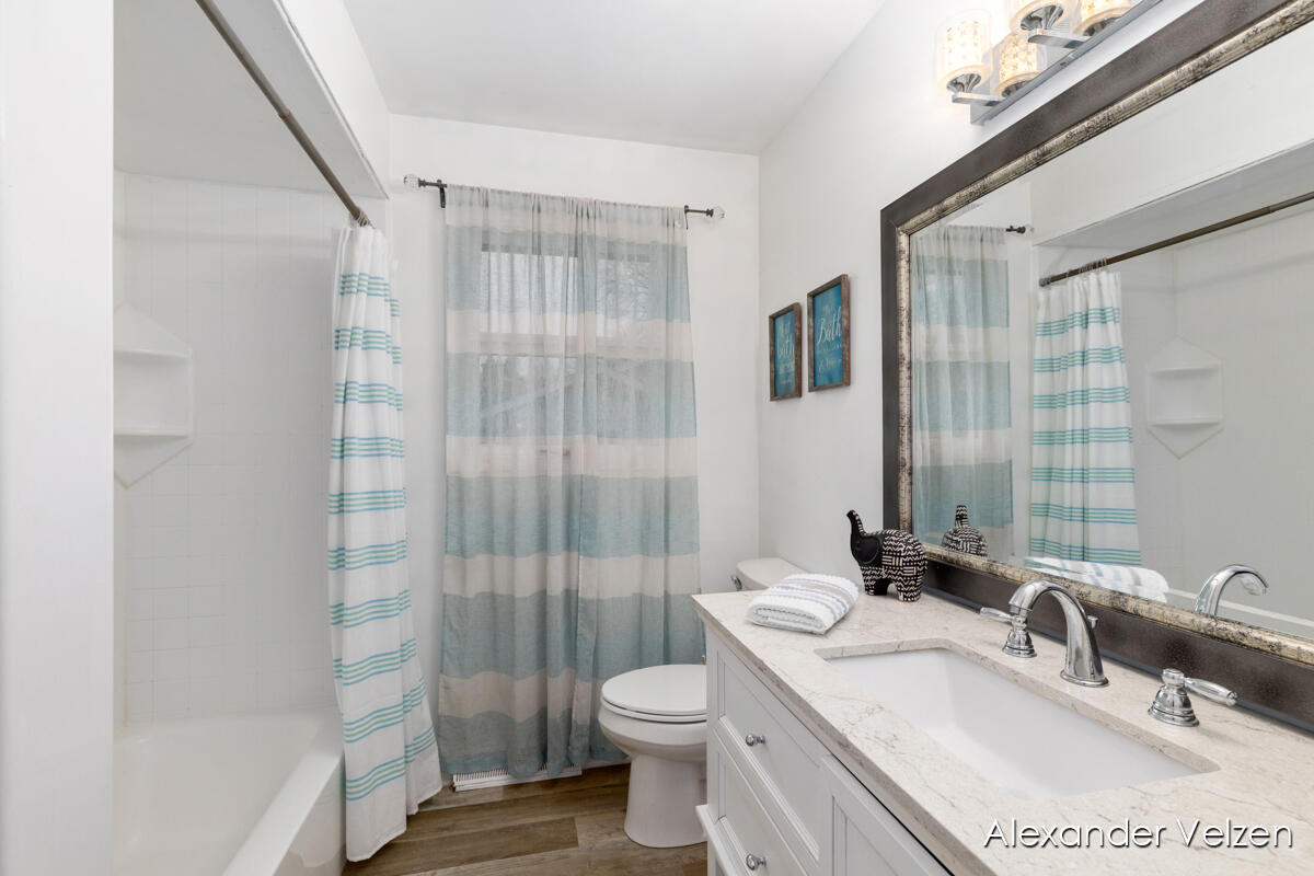 1532 Andover Street Southwest Wyoming, MI 49509 - Photo 18 of 34 IMG_1020