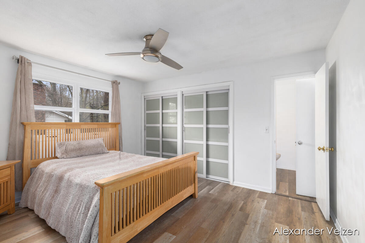 1532 Andover Street Southwest Wyoming, MI 49509 - Photo 19 of 34 IMG_1021